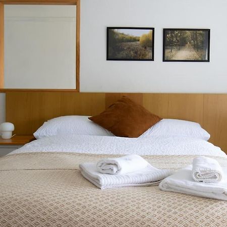 One-Bedroom Flat In Cheam Village Dış mekan fotoğraf